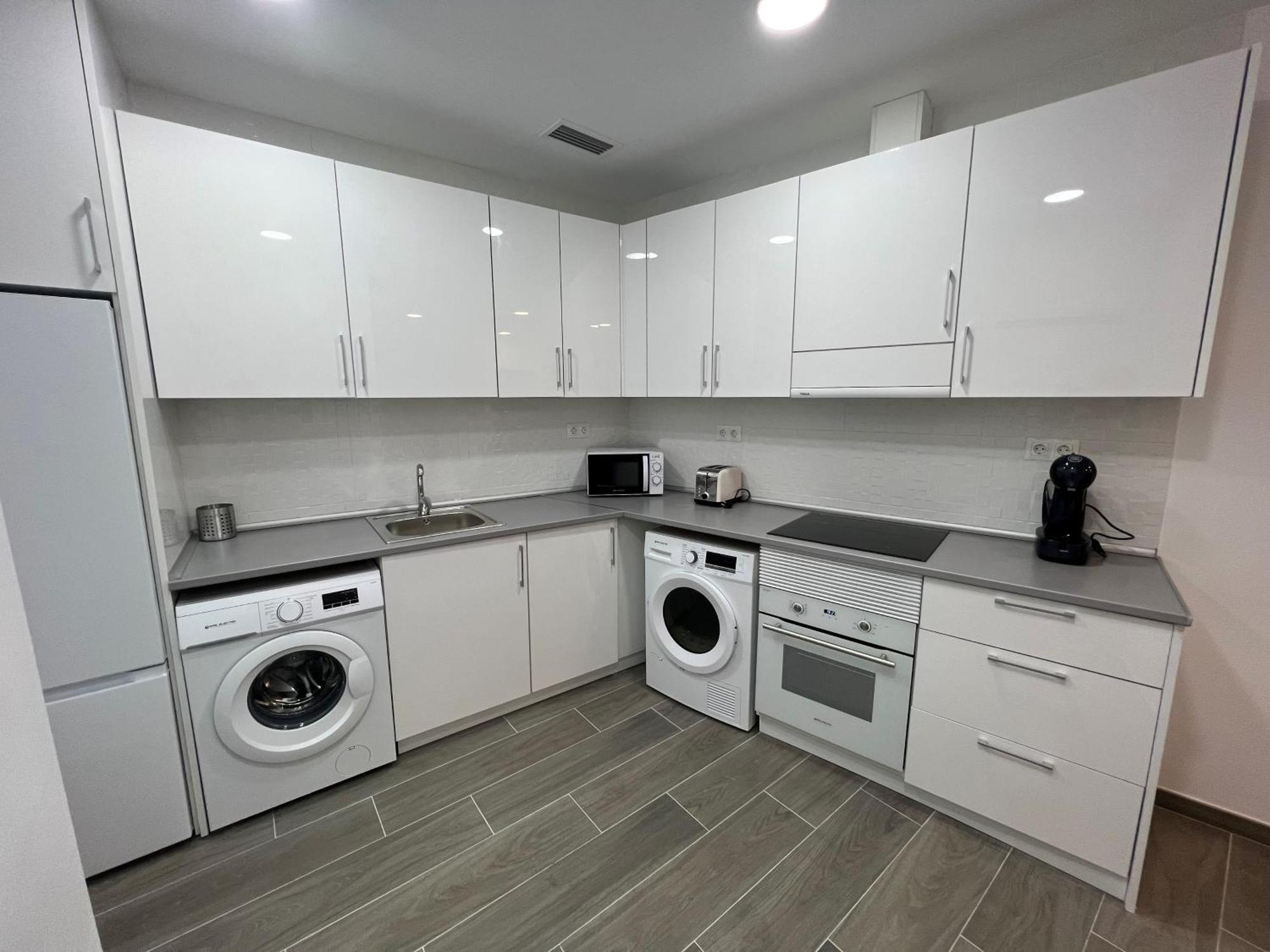 Apartamentos Montalvo Metropolis B 托雷莫利诺斯 外观 照片